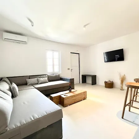 Ananke With Shared Pool דירה Mykonos Town